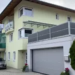 Haus Helga شقة