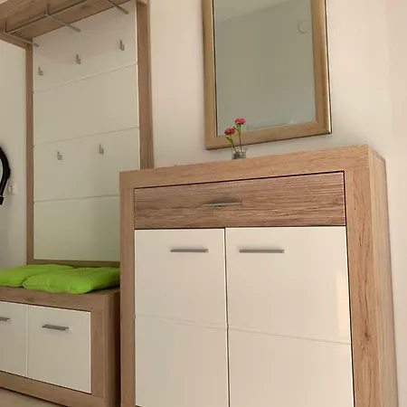 Haus Helga شقة لينز